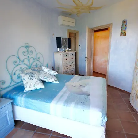 Pretty Lola In Sardinian Villa