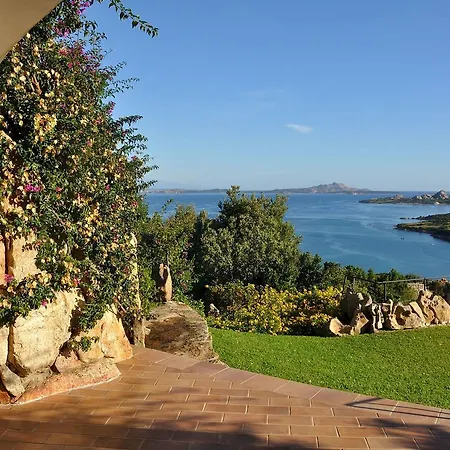 Pretty Lola In Sardinian * Arzachena